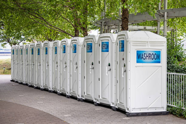 Best Luxury portable toilet rental  in Cameron, MO